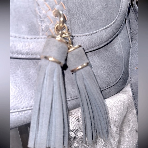 TRENDY MUTED GREY MODA LUXE CROSSBODY BAG - Picture 4 of 10